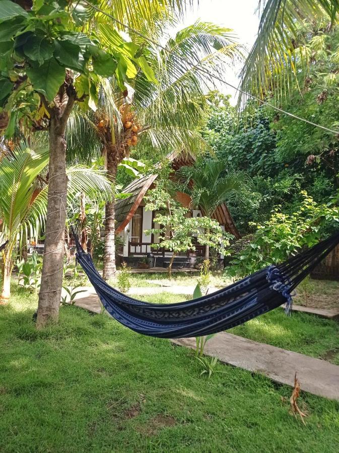 Follow The Rabbit Bungalow Gili Air Exterior foto