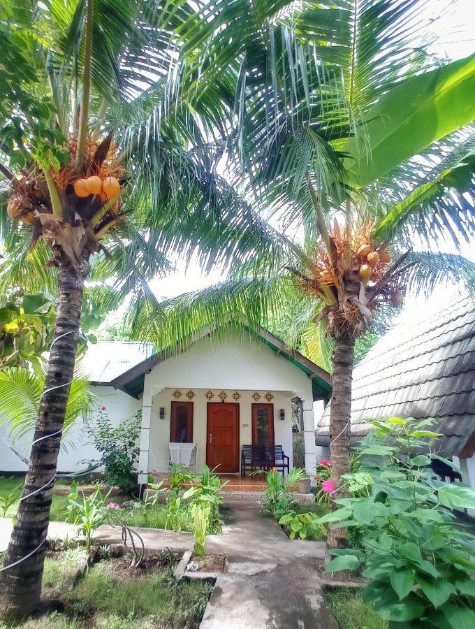 Follow The Rabbit Bungalow Gili Air Exterior foto