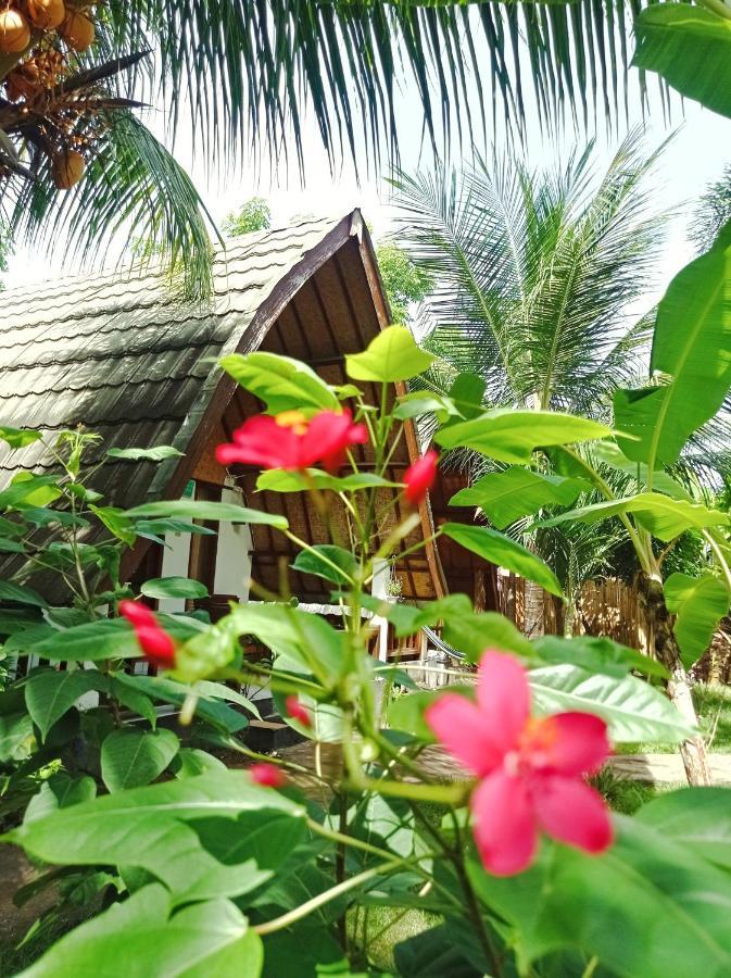 Follow The Rabbit Bungalow Gili Air Exterior foto